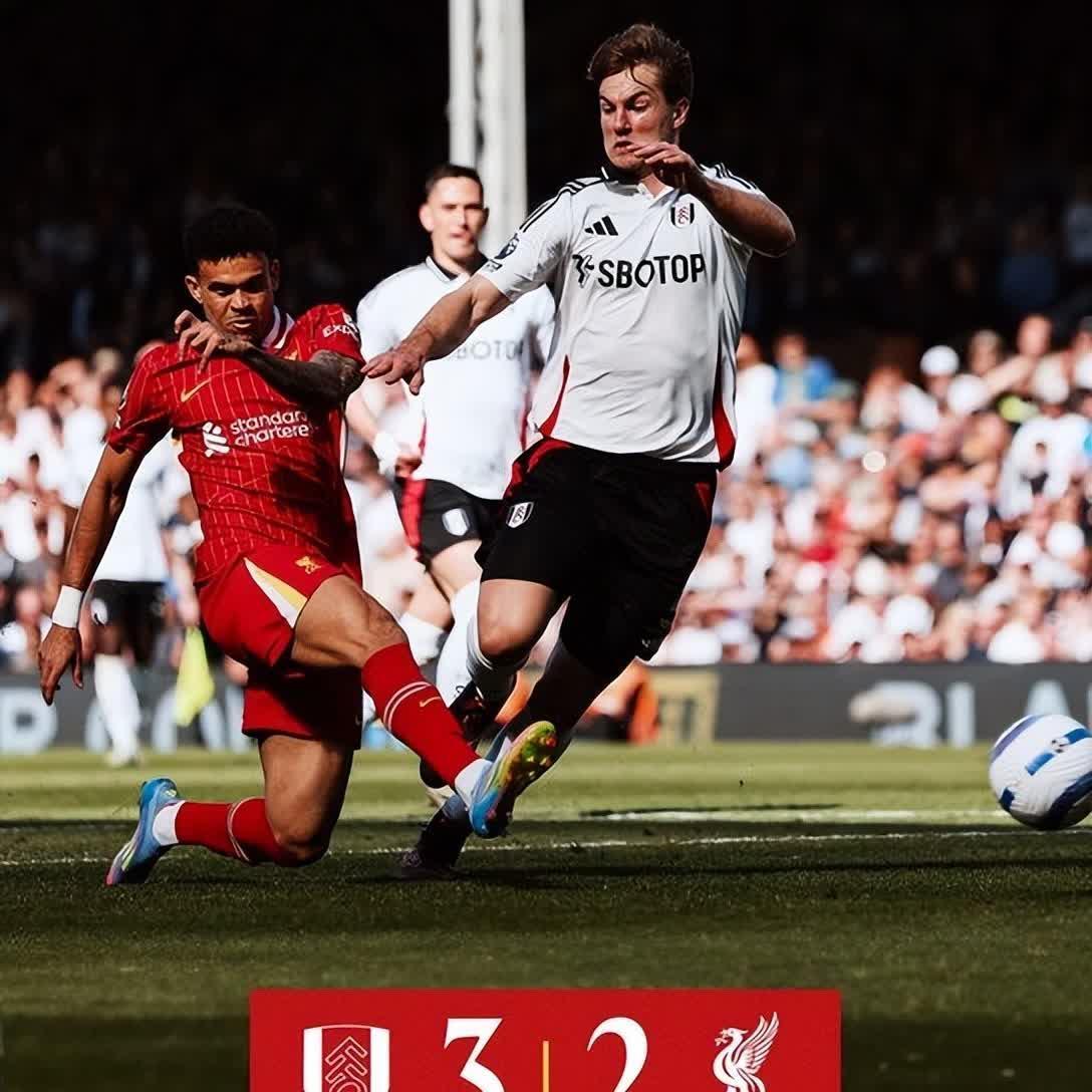 梅西在利物浦比赛中战术调整，持续失利引发热议！